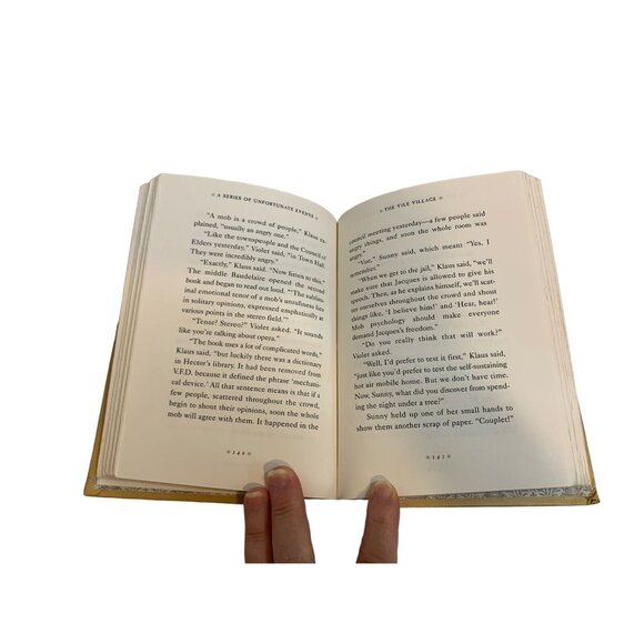 Series of Unfortunate Events The Vile Village Lemony Snicket Hardcover 2001 - Picture 10 of 11